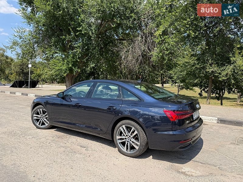 Седан Audi A6 2021 в Дніпрі