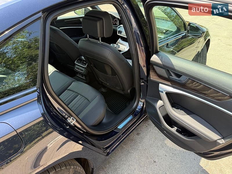 Седан Audi A6 2021 в Дніпрі
