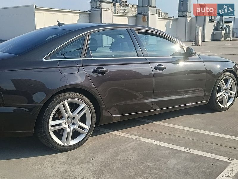 Седан Audi A6 2014 в Киеве