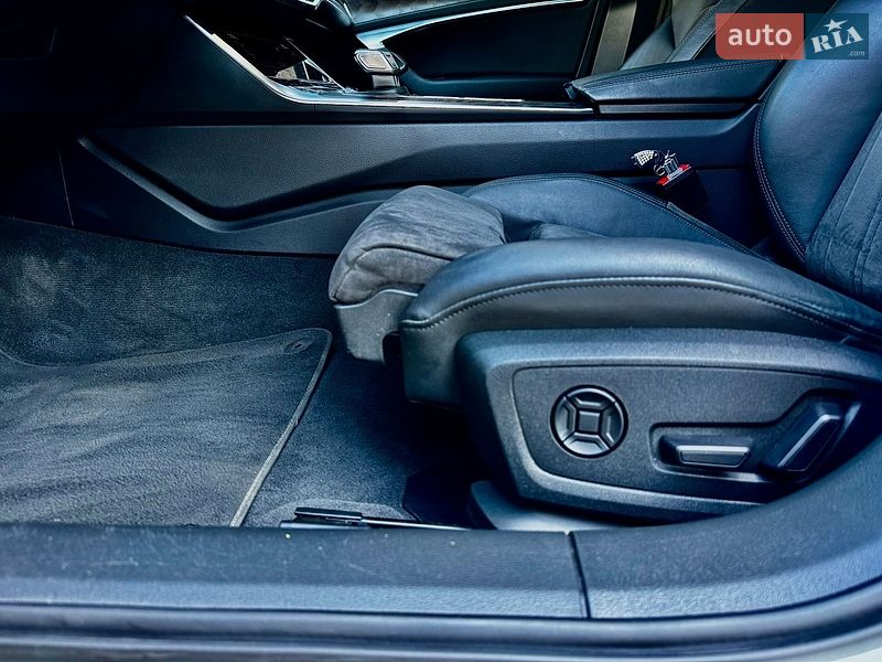 Седан Audi A6 2021 в Киеве