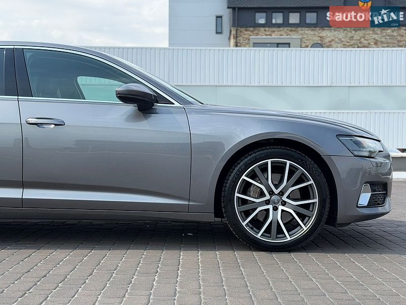 Седан Audi A6 2018 в Киеве