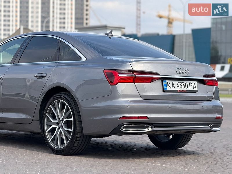 Седан Audi A6 2018 в Киеве