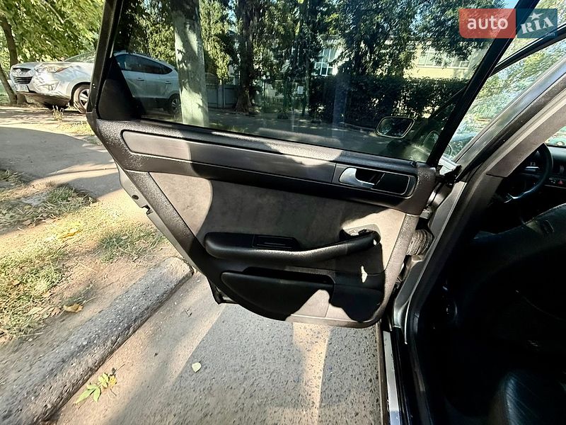 Седан Audi A6 2003 в Одессе