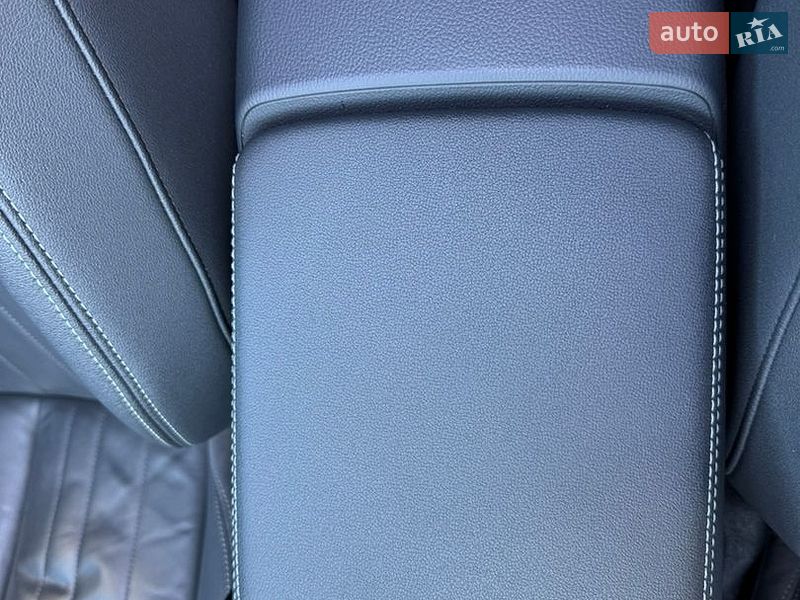 Седан Audi A6 2018 в Звягелі