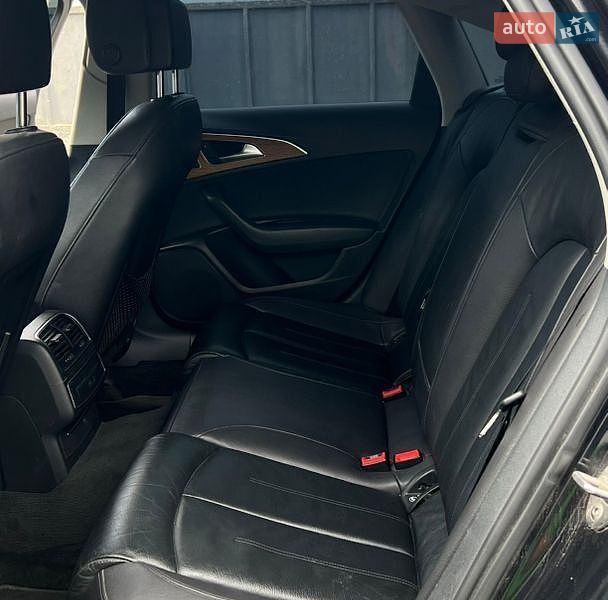 Седан Audi A6 2012 в Чернівцях