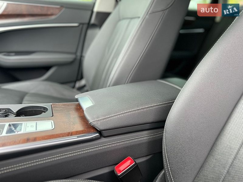 Седан Audi A6 2019 в Киеве