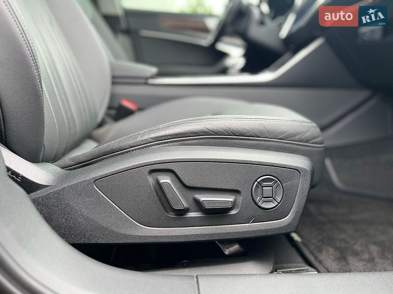 Седан Audi A6 2019 в Киеве