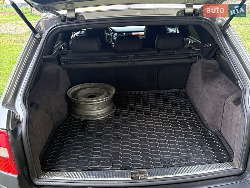 Універсал Audi A6 2003 в Добромилі