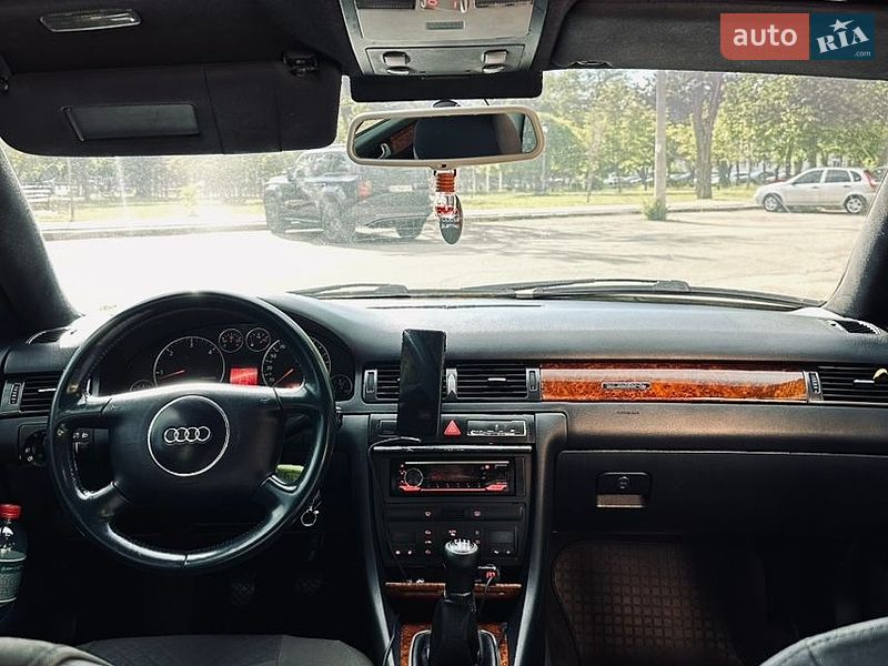 Універсал Audi A6 2002 в Миколаєві