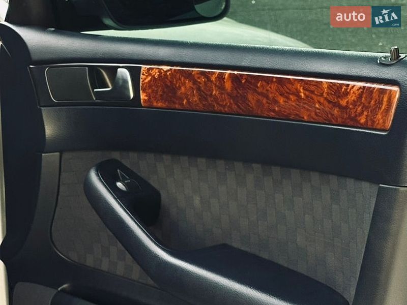 Універсал Audi A6 2002 в Миколаєві