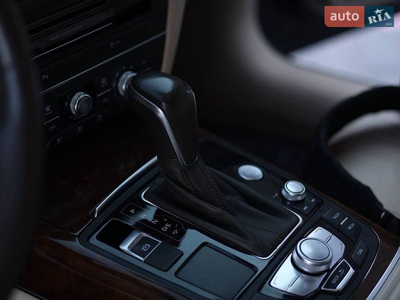 Седан Audi A6 2015 в Первомайске