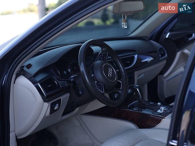 Седан Audi A6 2015 в Первомайске