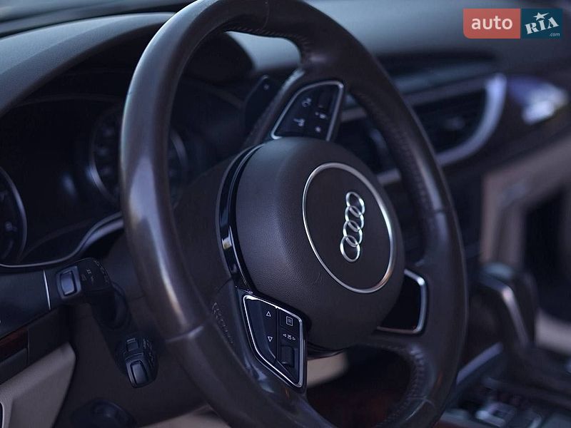 Седан Audi A6 2015 в Первомайске