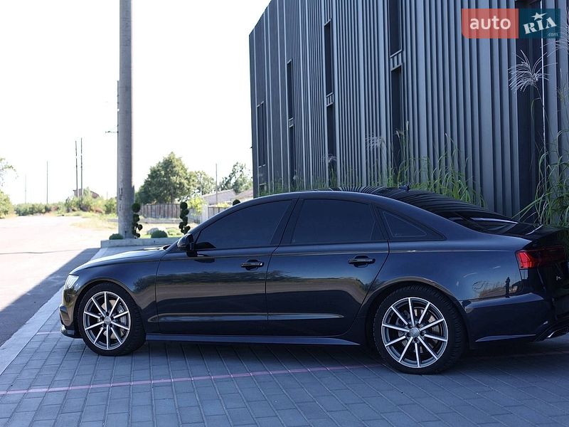 Седан Audi A6 2015 в Первомайске