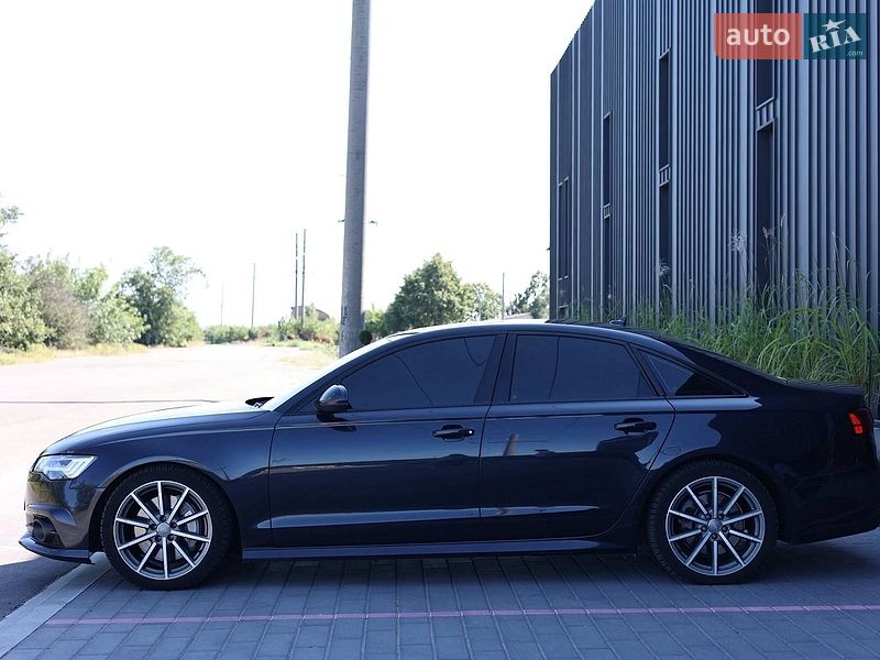 Седан Audi A6 2015 в Первомайске