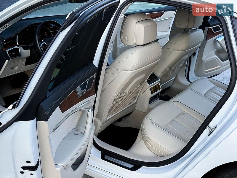 Седан Audi A6 2022 в Білій Церкві
