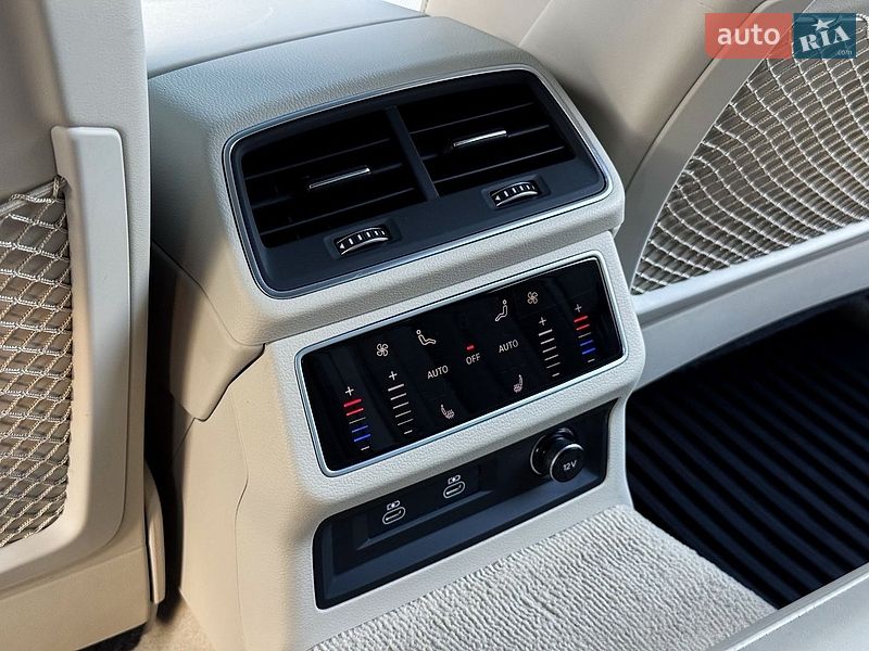 Седан Audi A6 2022 в Білій Церкві
