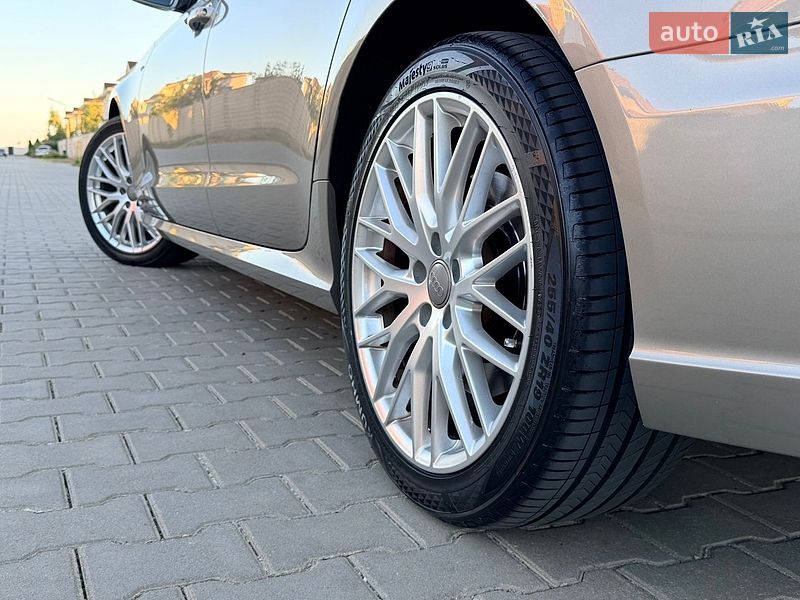 Седан Audi A6 2015 в Одессе