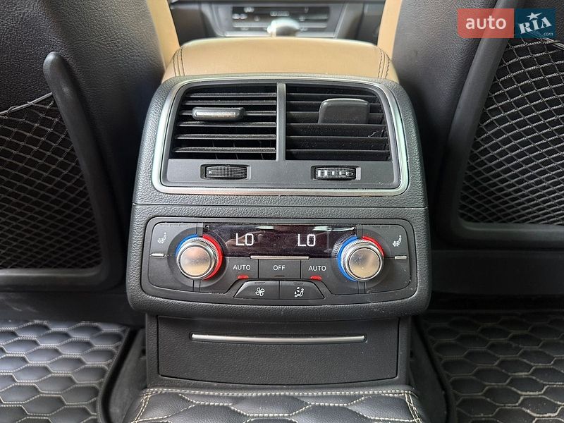 Седан Audi A6 2011 в Киеве