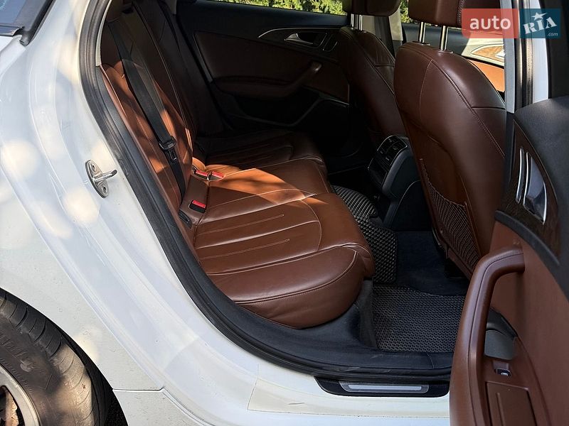 Седан Audi A6 2012 в Ровно