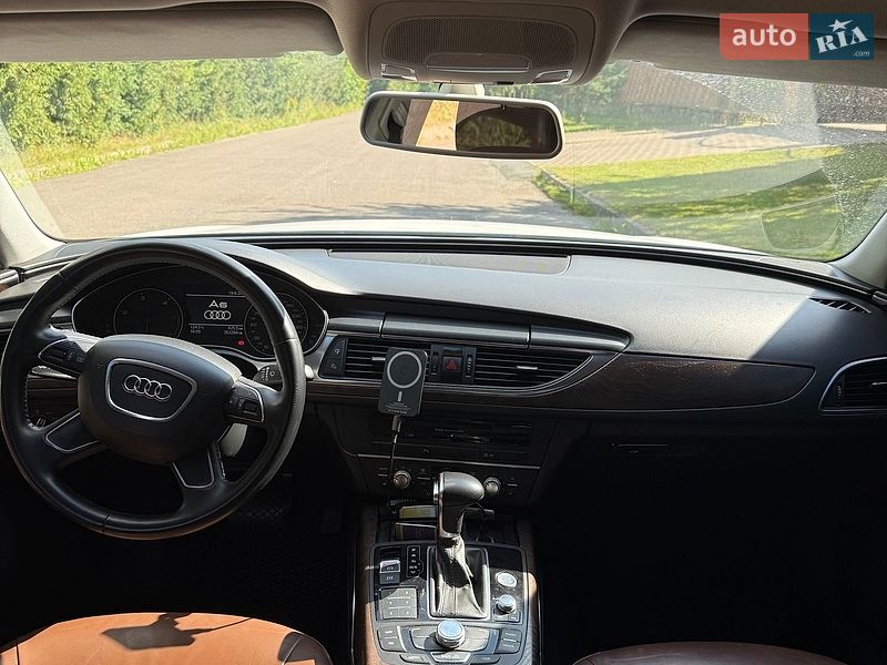 Седан Audi A6 2012 в Ровно