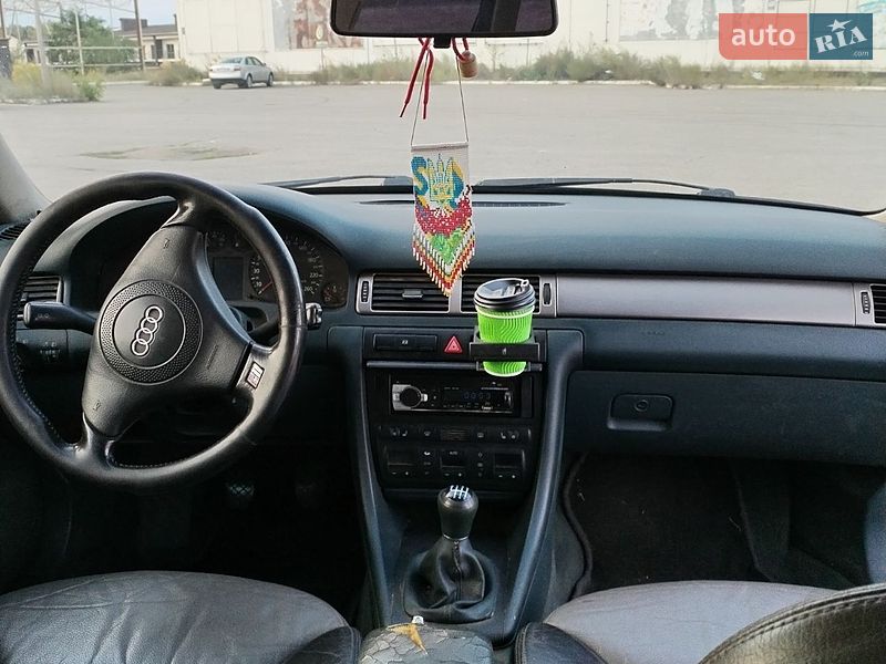 Универсал Audi A6 1999 в Чернигове