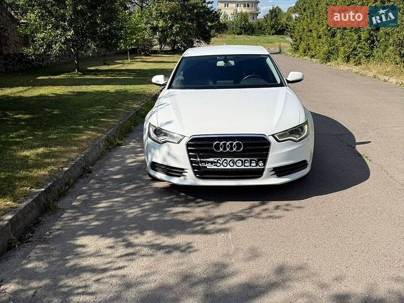 Седан Audi A6 2012 в Ровно