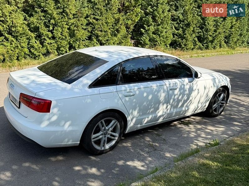Седан Audi A6 2012 в Ровно