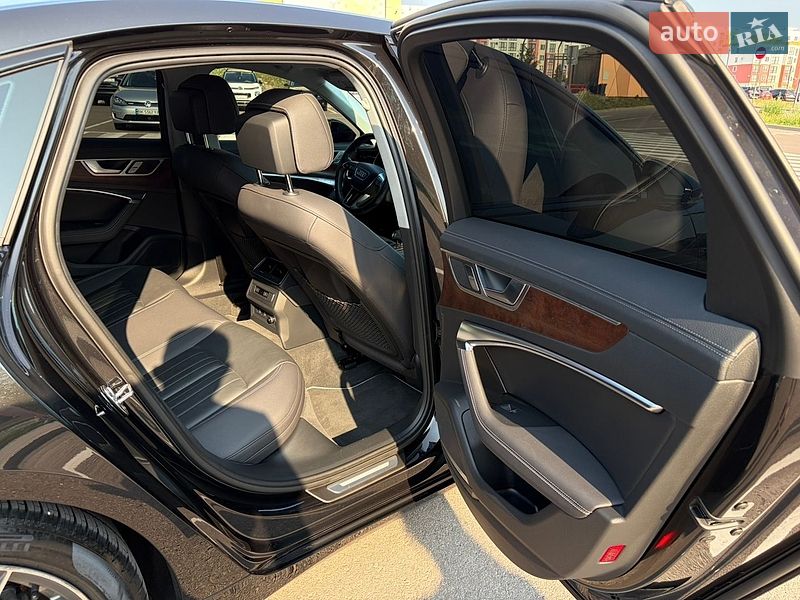 Седан Audi A6 2020 в Ровно