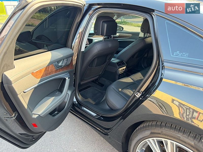 Седан Audi A6 2020 в Ровно