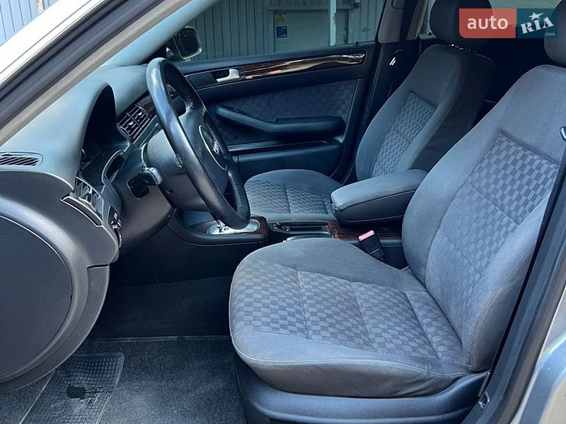 Седан Audi A6 2002 в Хмельницком