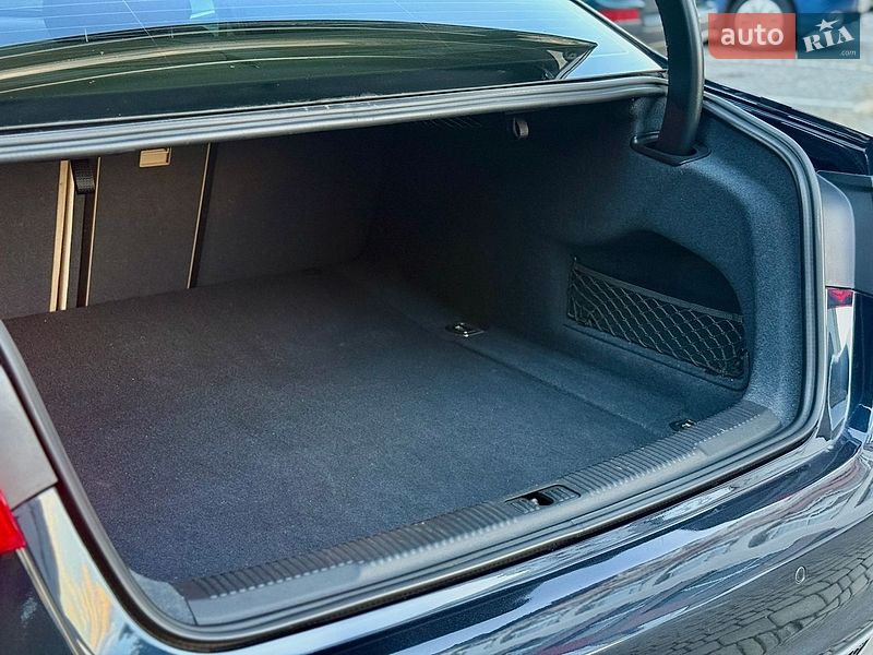 Седан Audi A6 2013 в Ивано-Франковске
