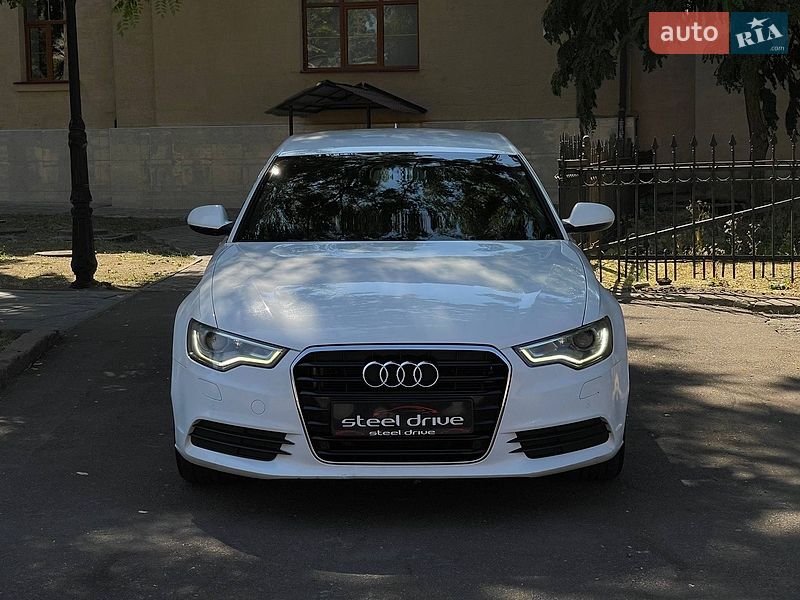 Седан Audi A6 2011 в Николаеве