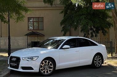 Седан Audi A6 2011 в Николаеве
