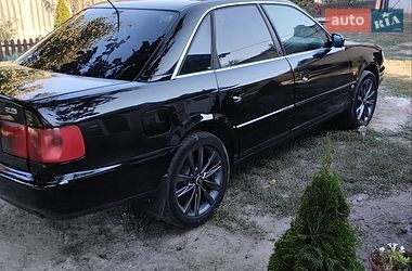 Седан Audi A6 1996 в Змиеве фото Седан Audi A6 1996 в Змиеве