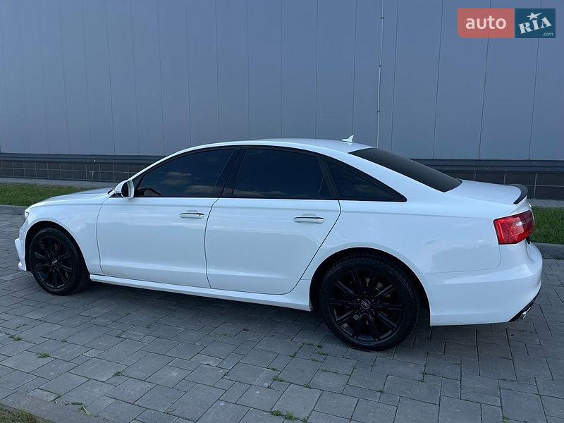 Седан Audi A6 2014 в Рівному