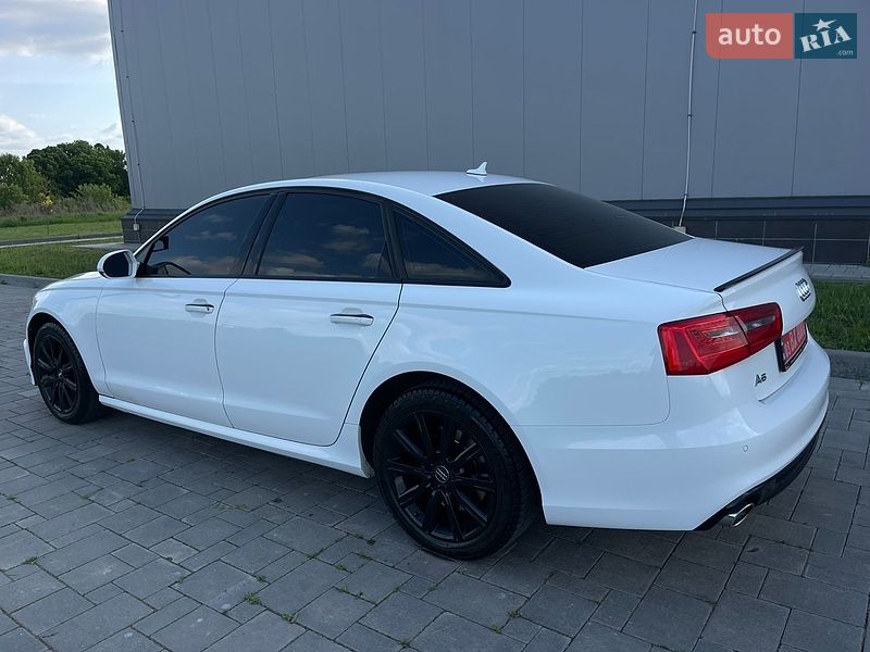 Седан Audi A6 2014 в Рівному