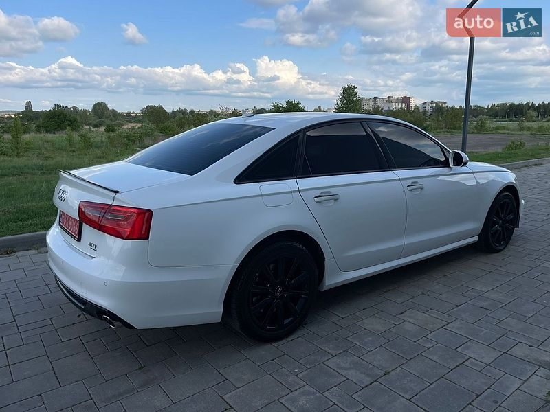 Седан Audi A6 2014 в Рівному