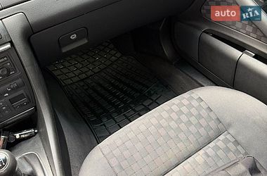 Седан Audi A6 2002 в Любомле