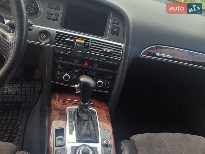 Седан Audi A6 2004 в Новому Розділі