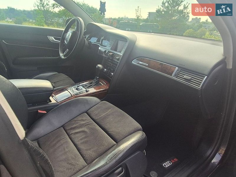 Седан Audi A6 2004 в Новому Розділі