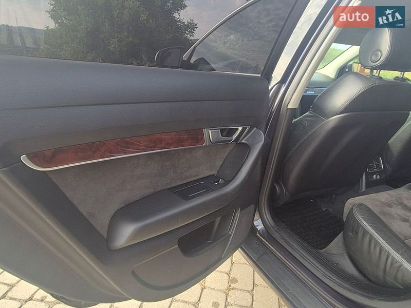 Седан Audi A6 2004 в Новому Розділі