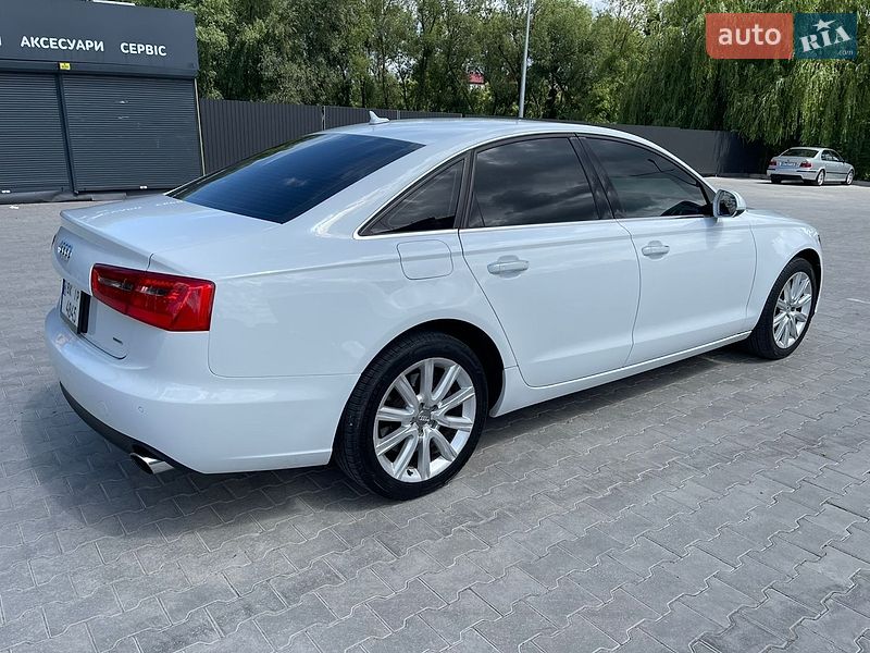 Седан Audi A6 2014 в Ровно