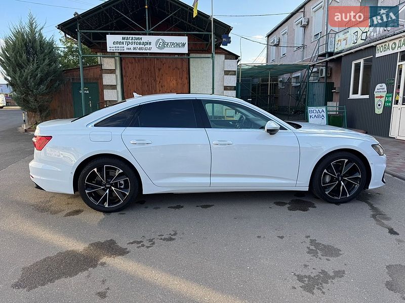 Седан Audi A6 2023 в Прилуках