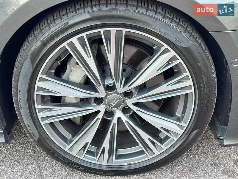 Седан Audi A6 2019 в Каменском