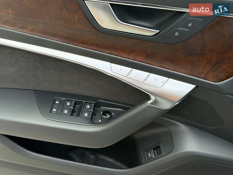 Седан Audi A6 2019 в Чернівцях
