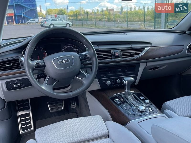Седан Audi A6 2012 в Ровно
