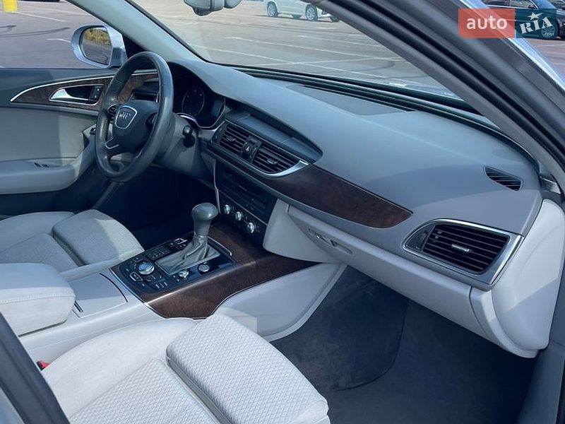 Седан Audi A6 2012 в Ровно