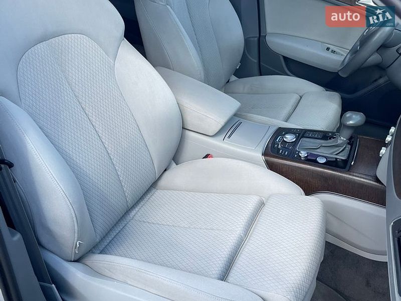 Седан Audi A6 2012 в Ровно