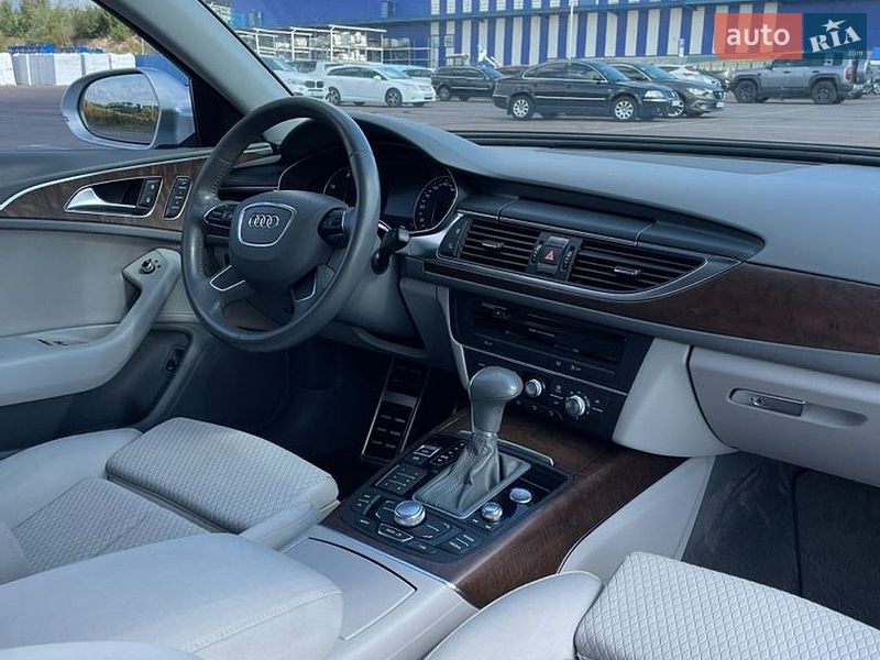 Седан Audi A6 2012 в Ровно